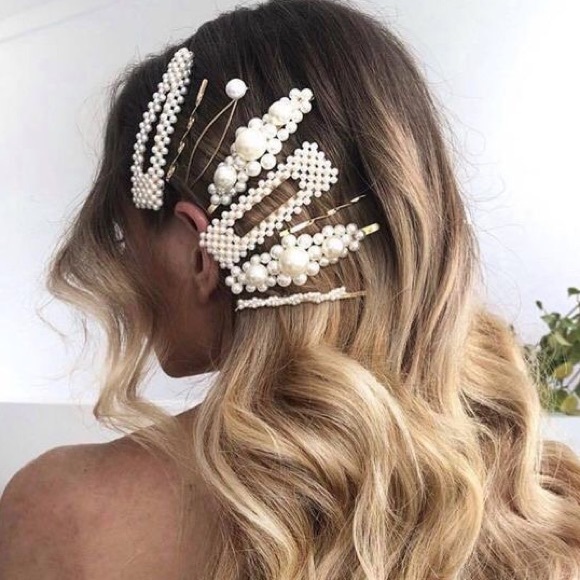 💁🏽‍♀️Pearly Hair Accessories 💆🏻‍♀️ - Picture 3 of 4